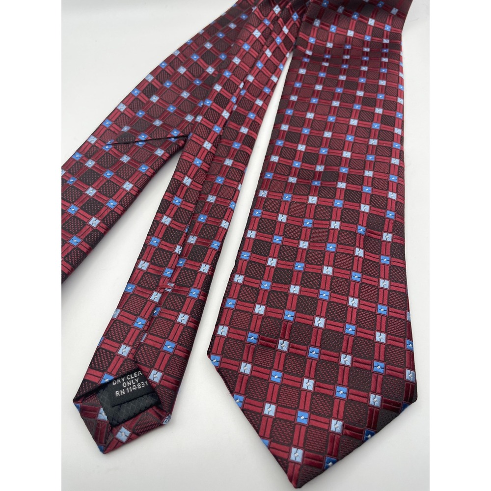 David Taylor Collection Mens Necktie Burgundy Red Blue Geometric Grid Polyester